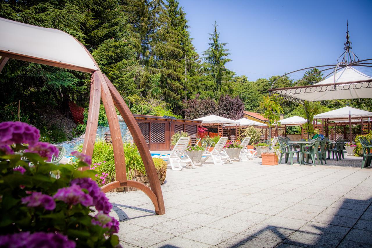 Hotel Ulisse Carpegna Exteriör bild